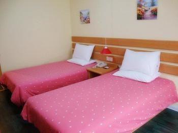 Home Inn Jiaotong University Xinhua Road Shanghai Bagian luar foto