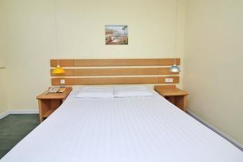 Home Inn Jiaotong University Xinhua Road Shanghai Bagian luar foto
